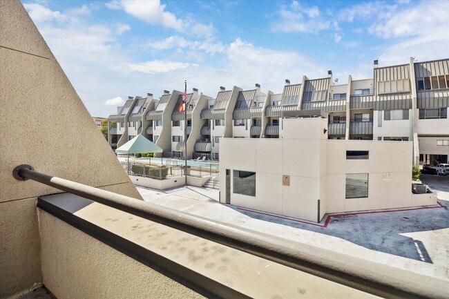 property at 1819 Augusta Dr