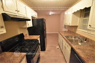 144 Shadow Wood Dr in Douglasville, GA - Building Photo - Building Photo