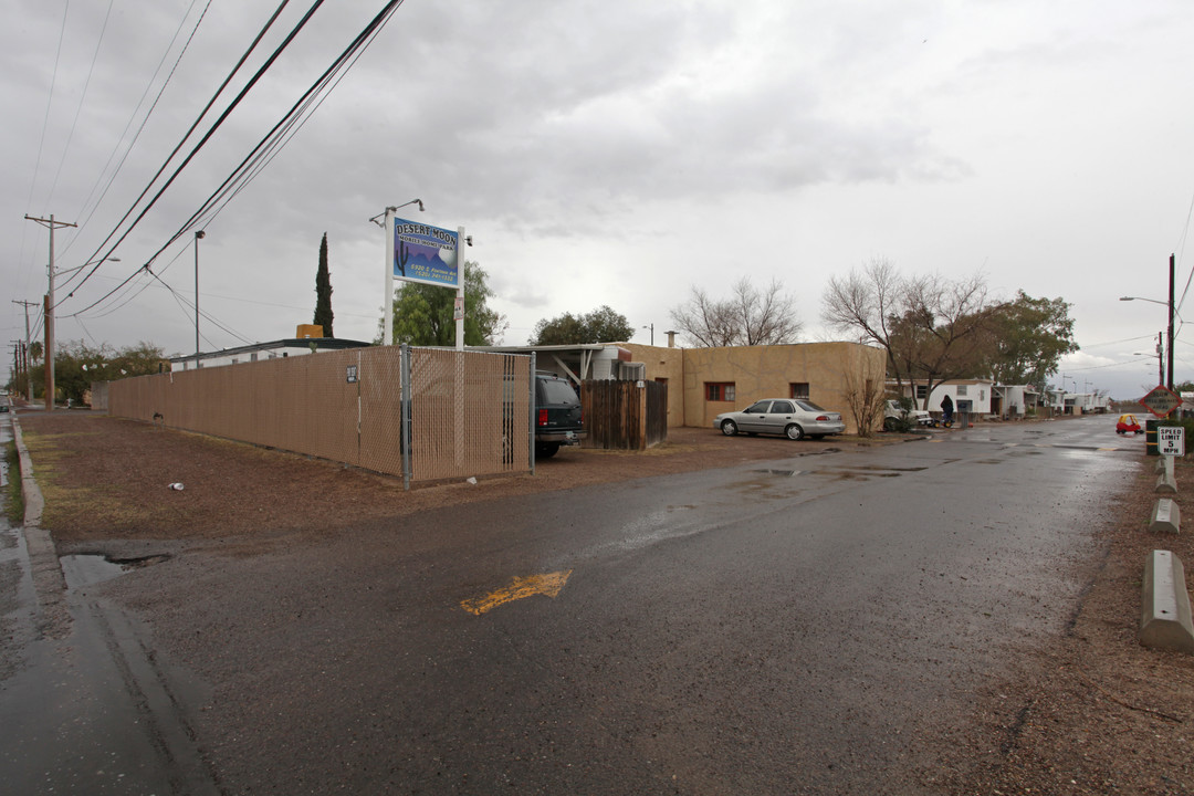 Desert Moon Mobile Home Park in Tucson, AZ - Building Photo