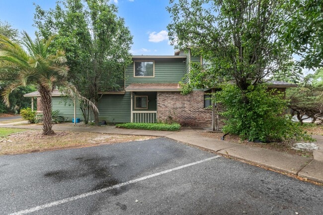property at 115 Hughes St NE