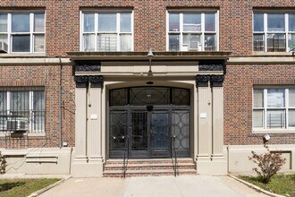 615 Crown St in Brooklyn, NY - Building Photo - Building Photo