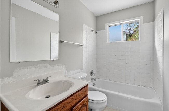 7507 Blanding Dr in Ferguson, MO - Building Photo - Building Photo