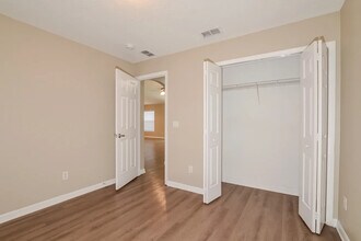 11341 Lake Dr in Leesburg, FL - Building Photo - Building Photo