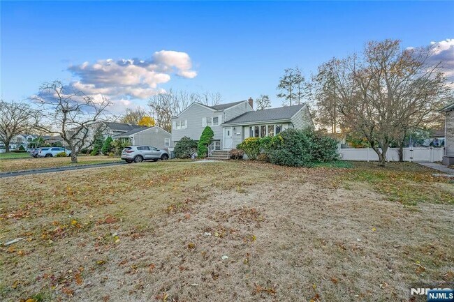 194 Delmar Ave in Glen Rock, NJ - Building Photo - Building Photo