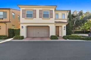 52 Island Coral in Irvine, CA - Building Photo