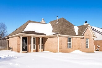 5596 Walden Valley Cove, Unit 1 in Memphis, TN - Foto de edificio - Building Photo