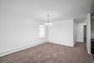 Patricia Court Apartments in Lansdowne, PA - Building Photo - Interior Photo