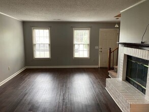 138 Cresent Circle in Madison, AL - Building Photo - Building Photo