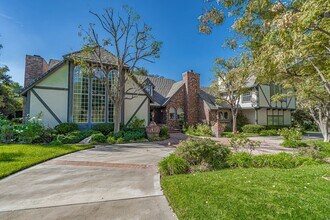 26119 Sand Canyon Rd in Santa Clarita, CA - Building Photo - Building Photo