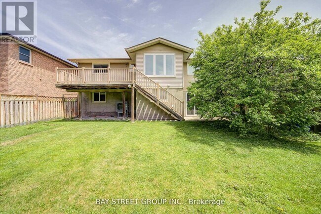750 Griffith St in Oshawa, ON - Building Photo - Building Photo