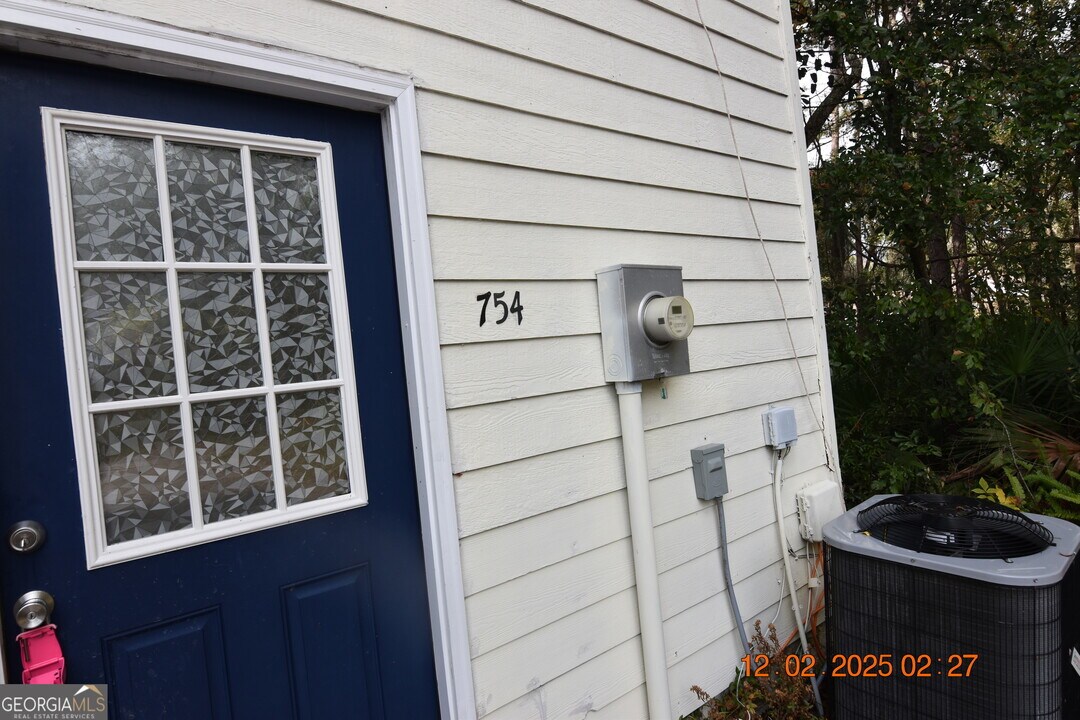 754 Morningside Ln in St. Marys, GA - Building Photo