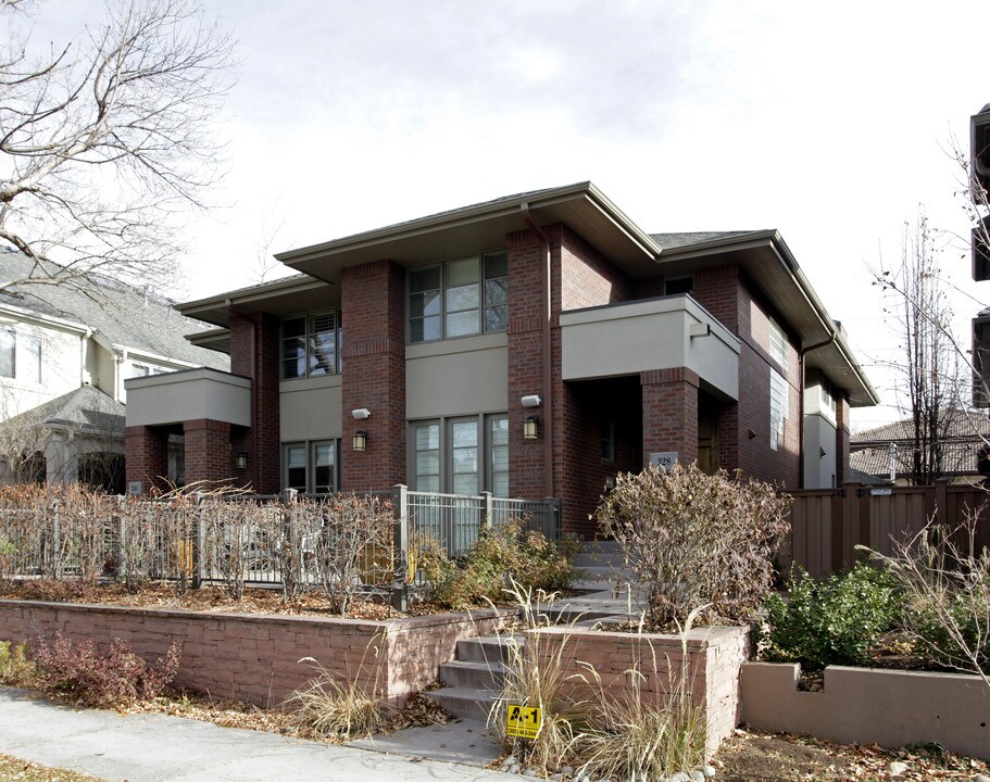 330 Adams St in Denver, CO - Building Photo