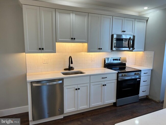 1407 Delaware Ave in Wyomissing, PA - Building Photo - Building Photo