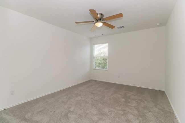 property at 1624 Boggy Crk Rnch Rd