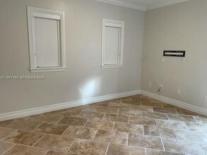 6902 SW 83rd Pl in Miami, FL - Building Photo - Building Photo