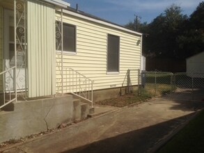 2108 W Lotus Ave in Fort Worth, TX - Building Photo - Building Photo