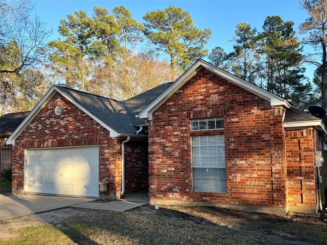 4006 Hunnington Dr in Conroe, TX - Building Photo - Building Photo