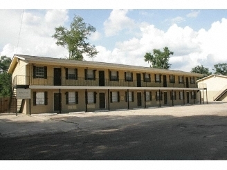 Bella Vista Apartments in Hattiesburg, MS - Building Photo