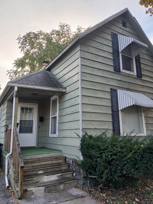 property at 608 N Henry St