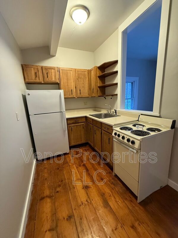 1 Pleasant St in Cambridge, NY - Building Photo - Building Photo