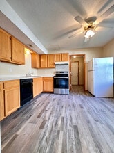 1000 NE Lindsay Ave, Unit D in Lee's Summit, MO - Building Photo - Building Photo