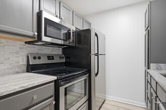 29656 Buffalo Park Rd in Evergreen, CO - Building Photo - Building Photo