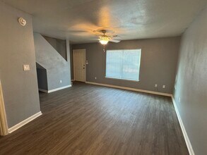 215 Dixie Dr in Tallahassee, FL - Building Photo - Building Photo