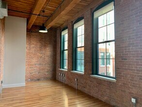 49 Melcher St in Boston, MA - Foto de edificio - Building Photo