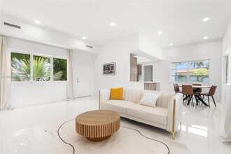 1581 Normandy Dr in Miami Beach, FL - Building Photo - Building Photo