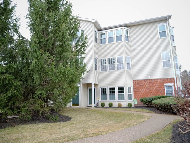property at 2 Allister Ct
