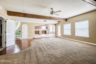 4733 R L Shoemaker Dr in El Paso, TX - Building Photo - Building Photo