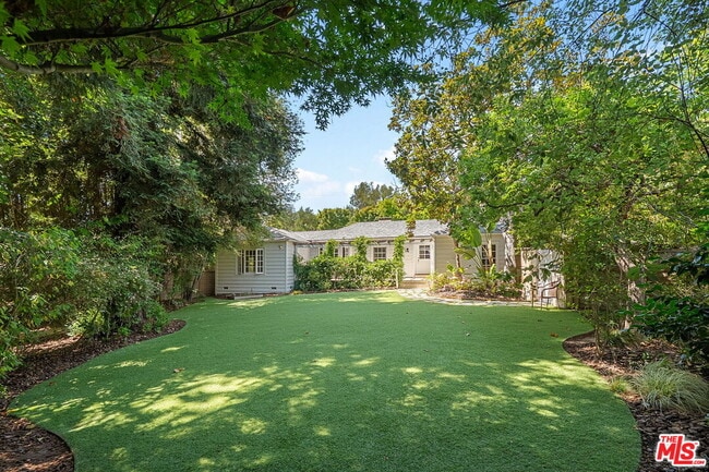 property at 103 N Anita Ave