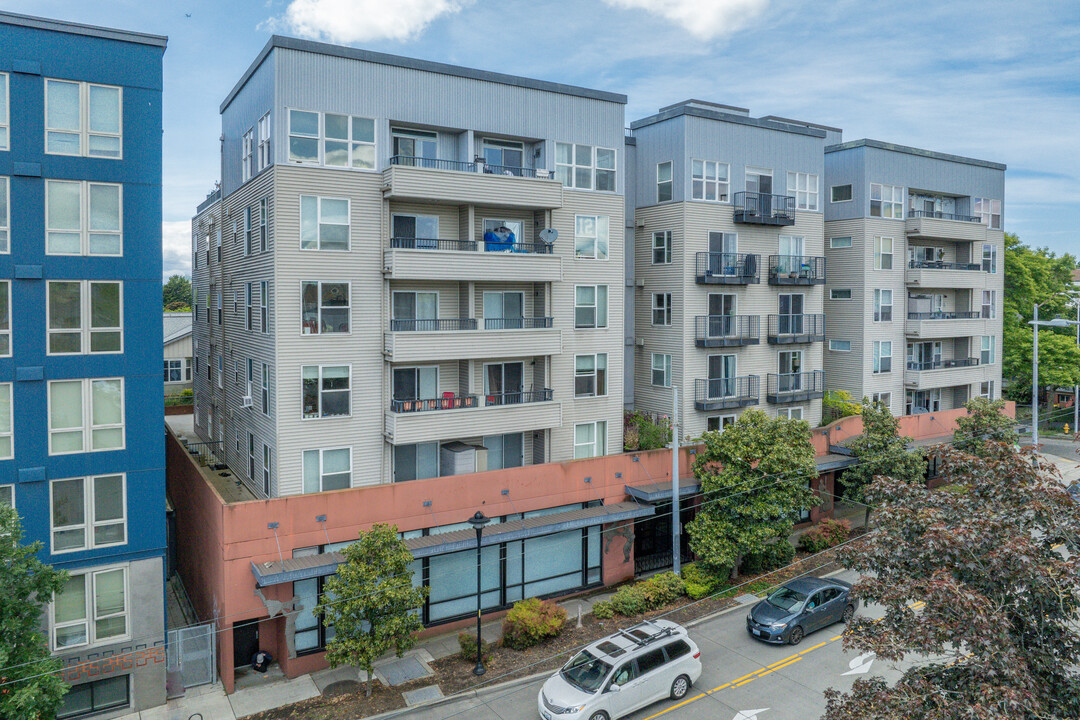 Main Street Condominium in Seattle, WA - Building Photo