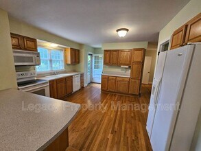 1425 Union Cross Rd in Kernersville, NC - Building Photo - Building Photo