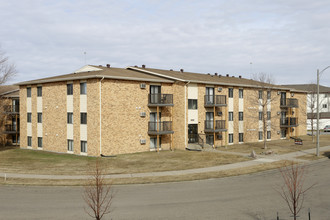 Garden Grove in Bismarck, ND - Building Photo - Building Photo