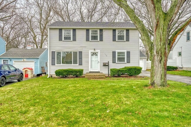 170 Hilltop Rd in Rochester, NY - Building Photo - Building Photo