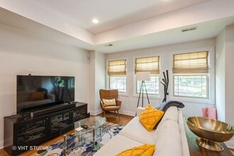 10428 S Walden Pkwy in Chicago, IL - Building Photo - Building Photo