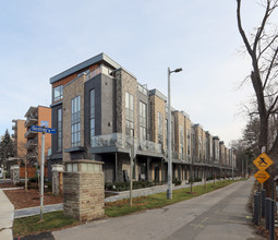 ParkLane in Mississauga, ON - Building Photo - Building Photo