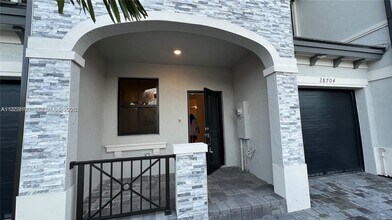 28704 SW 134th Ct in Homestead, FL - Building Photo - Building Photo