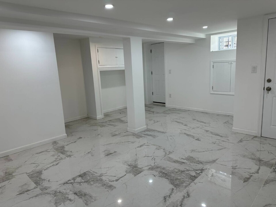 509 New Jersey Ave in Brooklyn, NY - Building Photo
