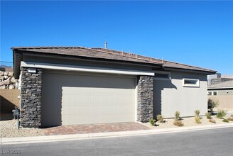 893 Carlton Ter Ln in Las Vegas, NV - Building Photo - Building Photo