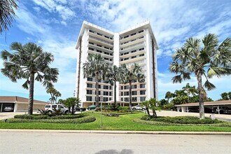 1 Benjamin Franklin Dr in Sarasota, FL - Building Photo - Building Photo