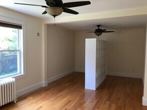 510 Belmont St, Unit 2 in Watertown, MA - Foto de edificio - Building Photo