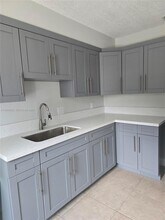 280 NW 31st Ave in Fort Lauderdale, FL - Building Photo - Building Photo