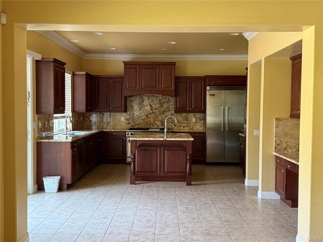 18549 Clydesdale Rd in Los Angeles, CA - Building Photo - Building Photo