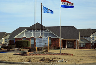 Yorkshire Place Apartments in Wagoner, OK - Building Photo - Building Photo