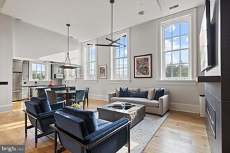 725 5th St SE in Washington, DC - Building Photo - Building Photo