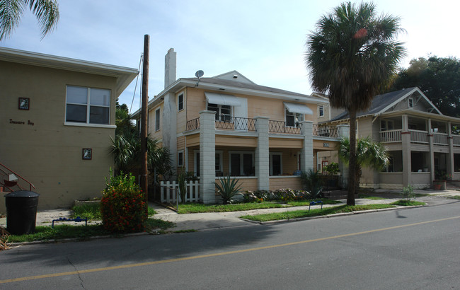 633 7th Ave N in St. Petersburg, FL - Building Photo - Building Photo