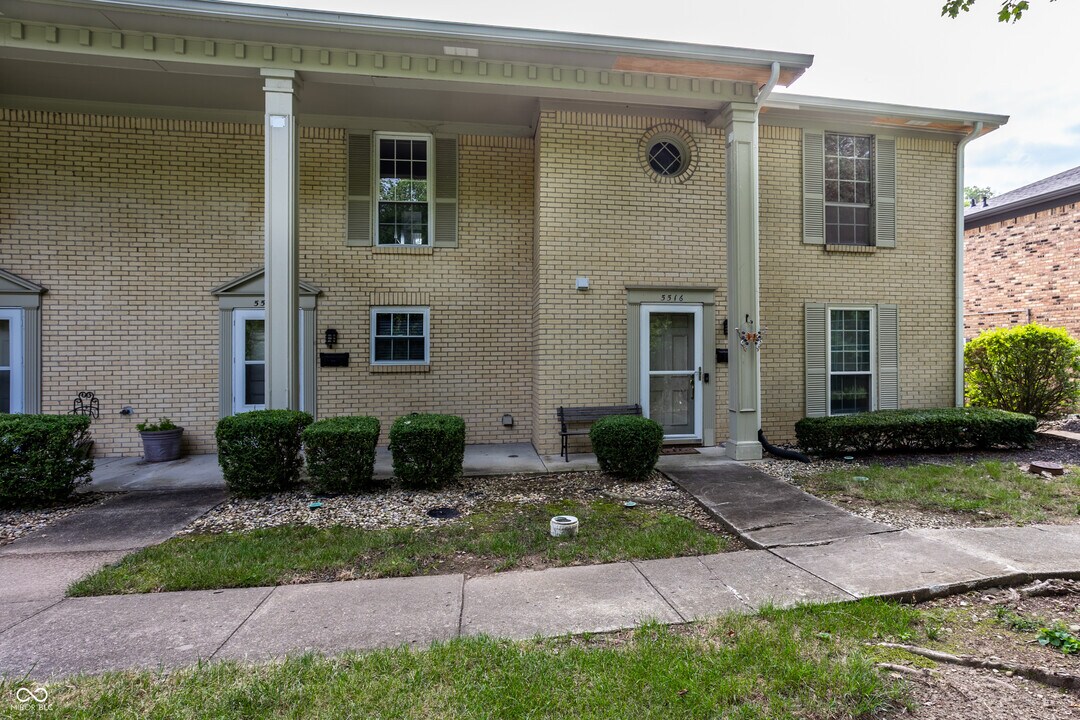 5516 Greenview Dr in Indianapolis, IN - Building Photo