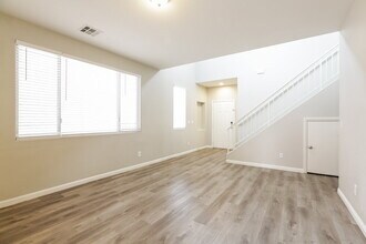 10932 Napa Ridge Dr in Las Vegas, NV - Building Photo - Building Photo